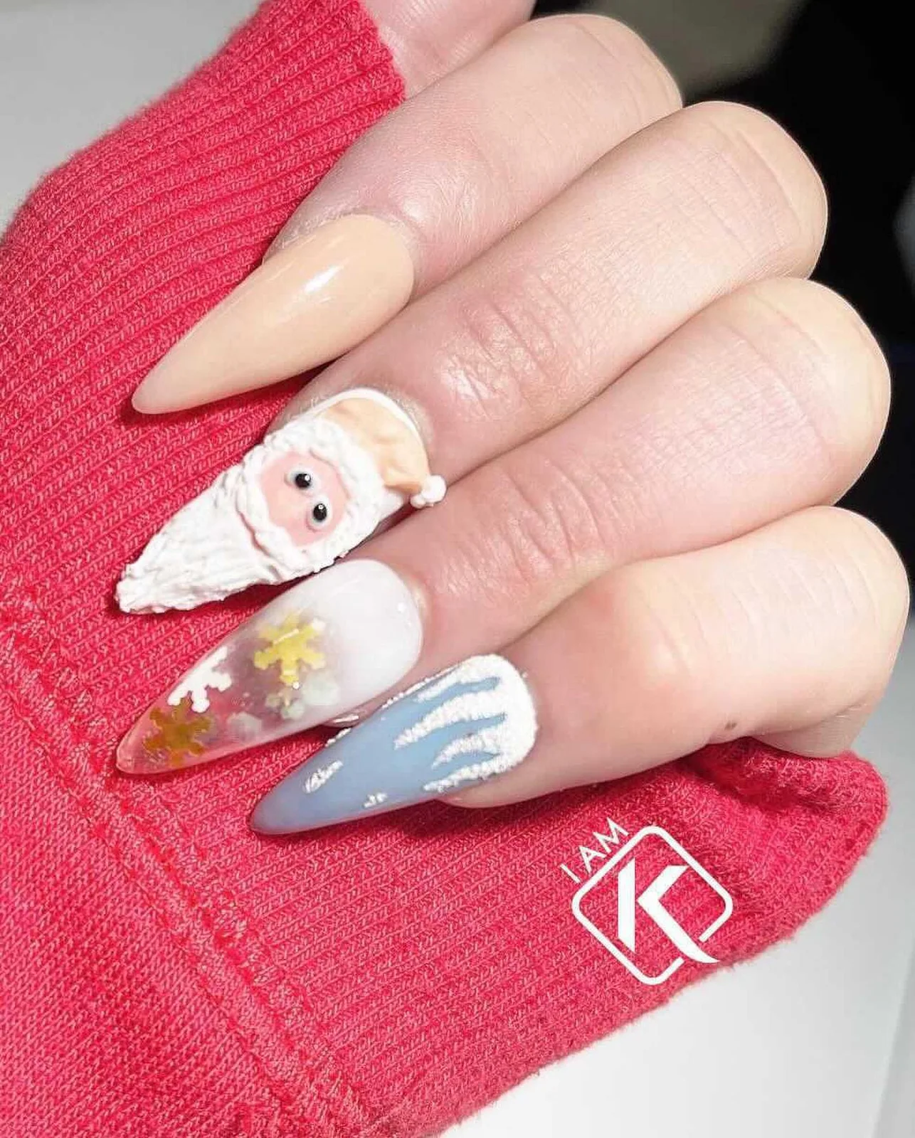 Pink graphic swirl nails